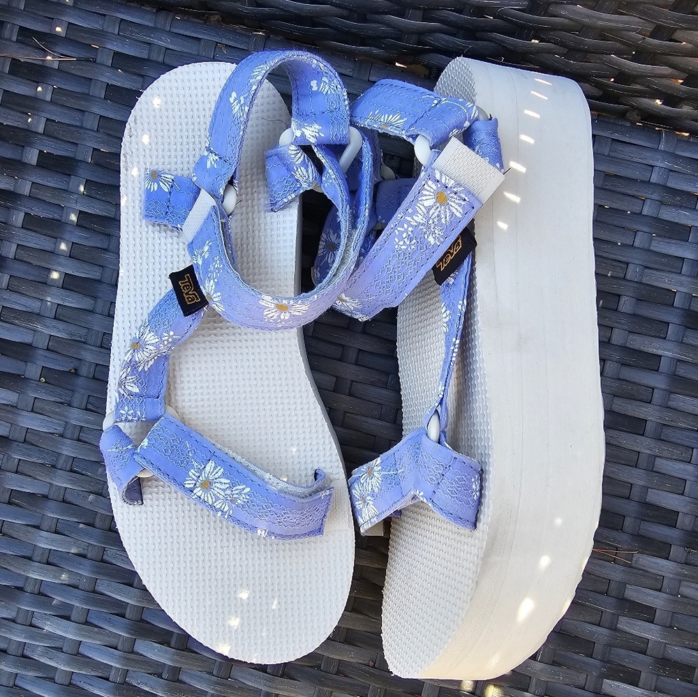 Teva Flatform Universal Gloriosa Chunky Daisy Floral Sandal Size 7